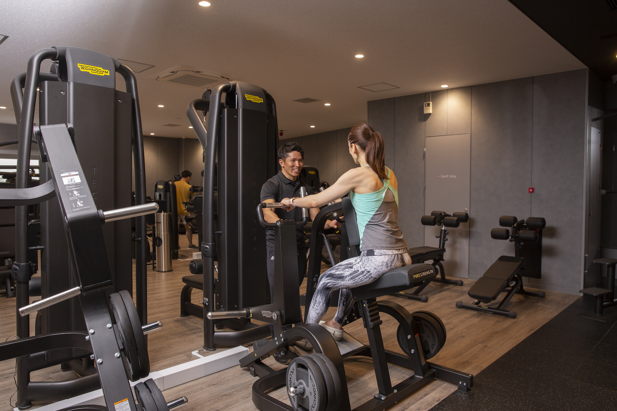 パーソナルトレーニング指導。それ以外ありません。