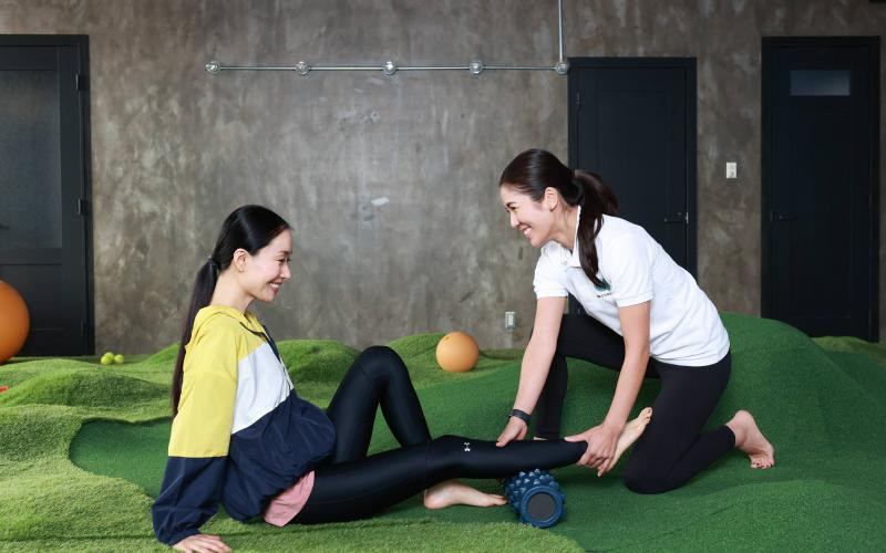 六本木駅徒歩4分｜継続率97%を誇る最新サロンのコンディショニングトレーナー｜経験者優遇◎研修充実